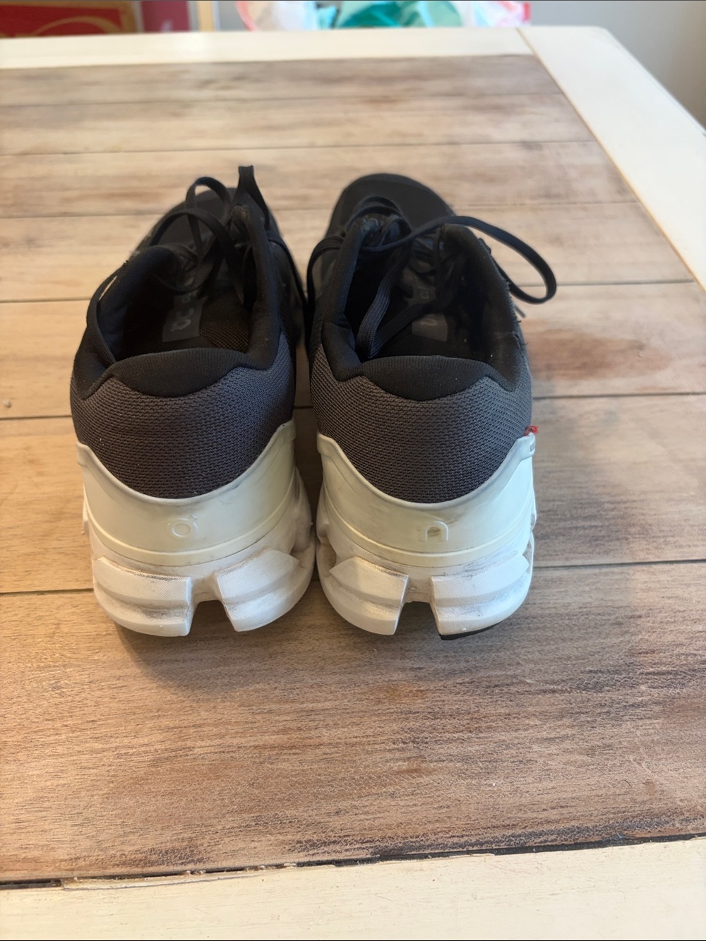 On men’s Cloudflyer 4 running shoe black and white size 9.5 - Picture 4 of 9